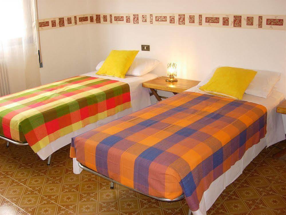 Big Brother Bed & Rooms Treviso Exterior photo
