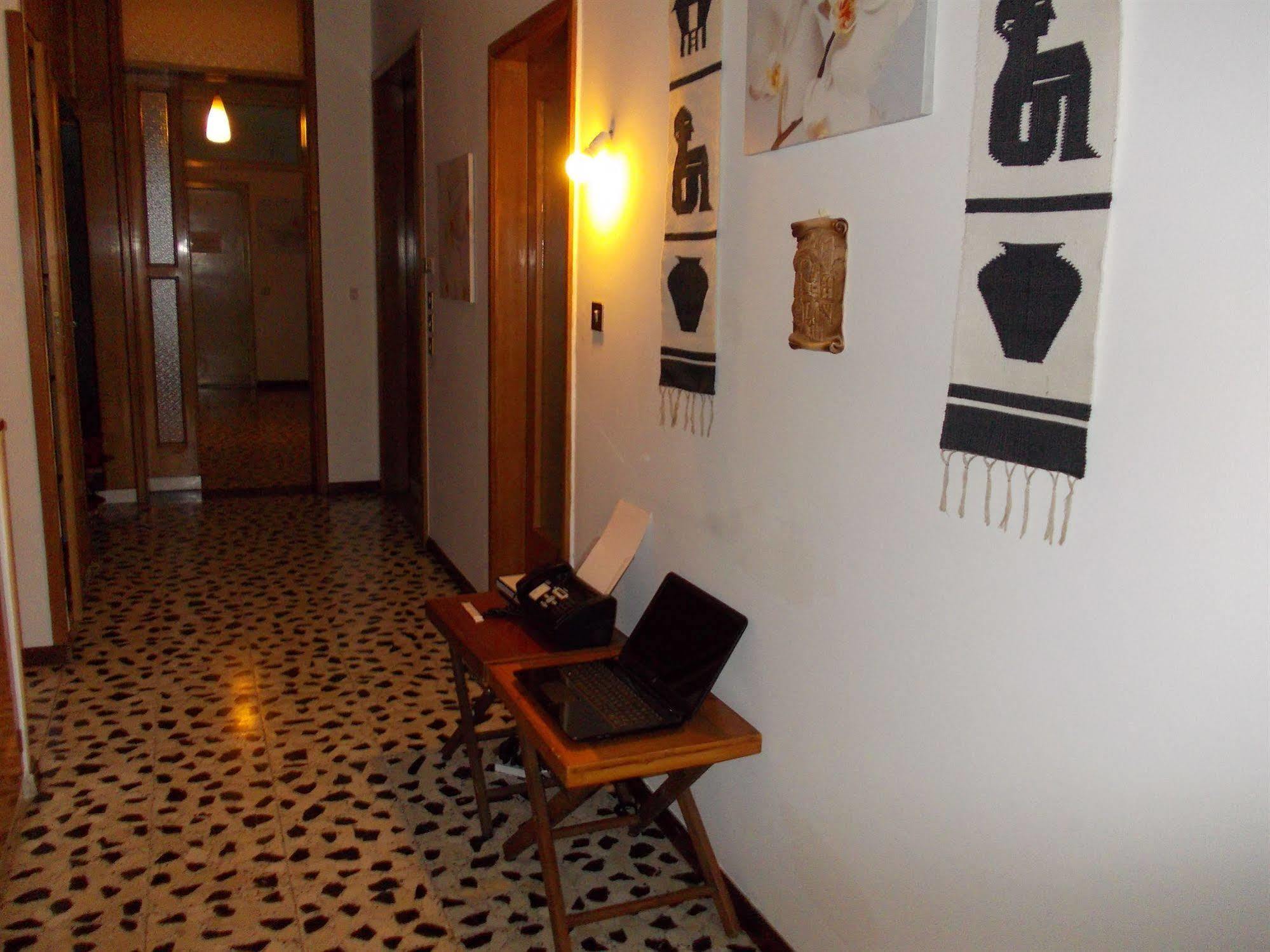 Big Brother Bed & Rooms Treviso Exterior photo